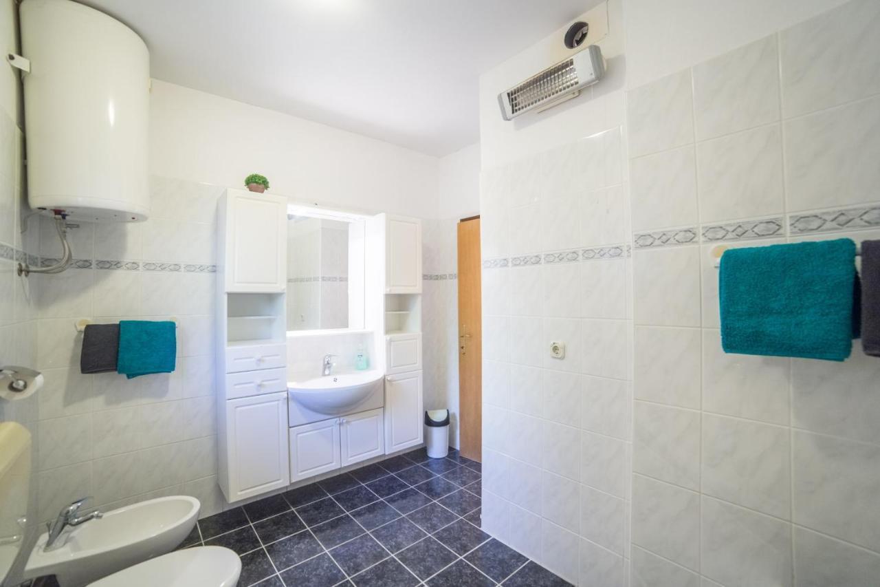 Apartment Jadranka Brist Esterno foto
